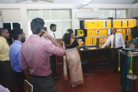 The Representatives from Export Development Board, University of Moratuwa, University of Ruhuna and Ocean University, Sri Lanka visited Laboratory & Training facilities at KDU.  | FOE, KDU