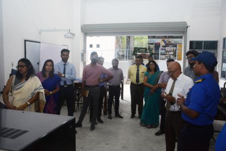 The Representatives from Export Development Board, University of Moratuwa, University of Ruhuna and Ocean University, Sri Lanka visited Laboratory & Training facilities at KDU.  | FOE, KDU